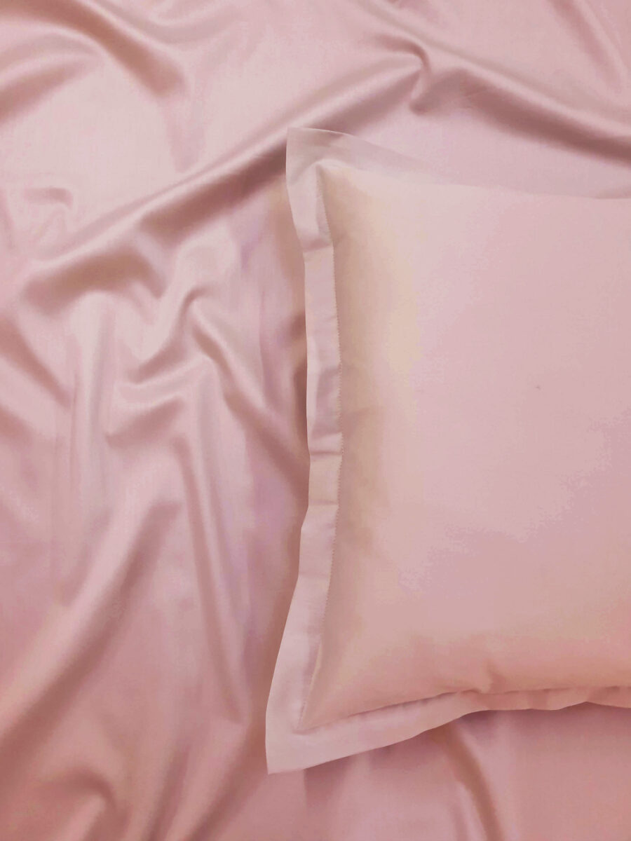 PELENŲ ROŽINIS satinas 03