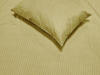 „Alyvuogių eilės“ juostuoto satino patalynė