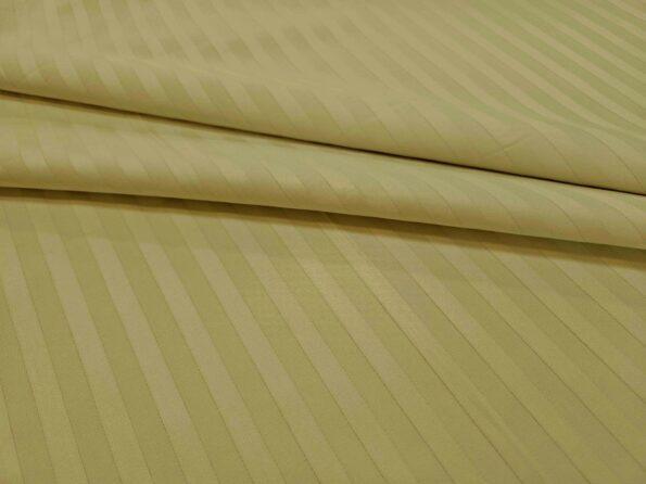 „Alyvuogių eilės“ juostuoto satino paklodė